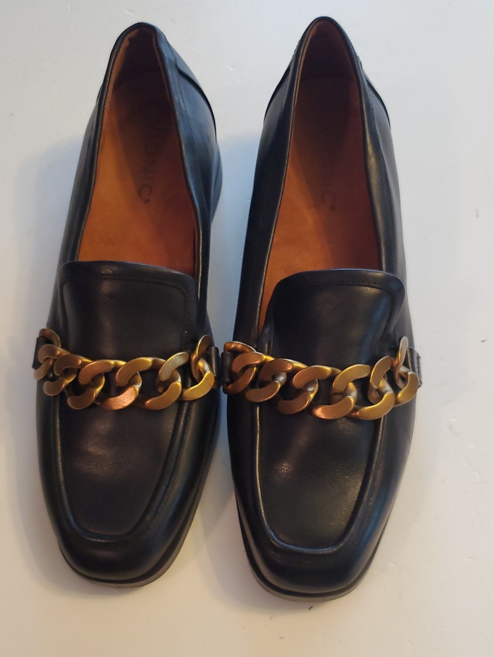 Vionic Mizelle  Black Leather Women's Slip-On Loafers with Gold Chain SZ 7.5
